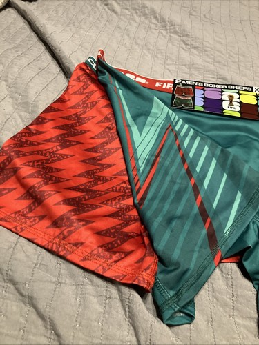 Pair men large fifa - 2,